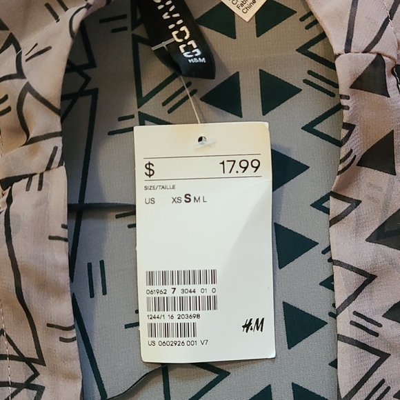 Sheer Geometric Short Kimono ~NWT - Picture 2 of 4